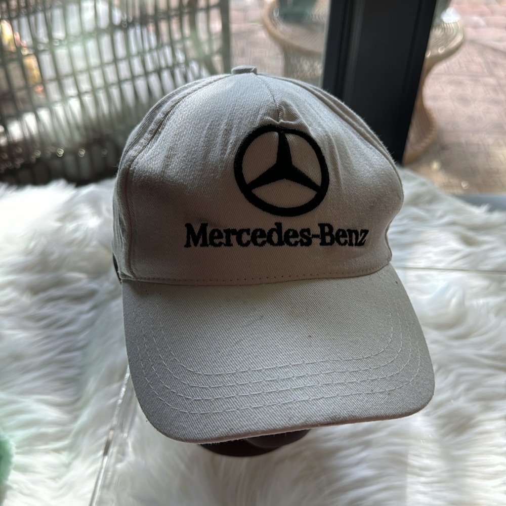 Mercedes-Benz Cap - Picture 2 of 4